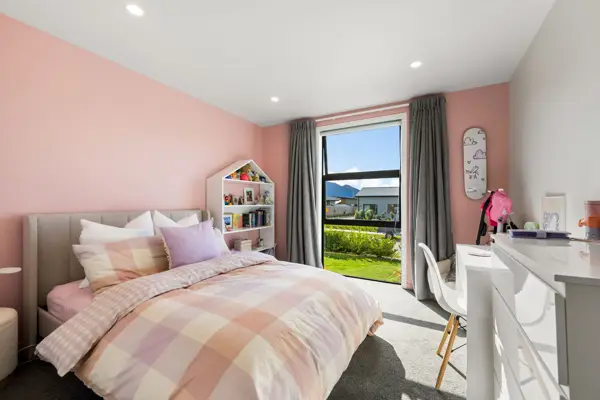 12 Pounamu Avenue, Wanaka, photos 1