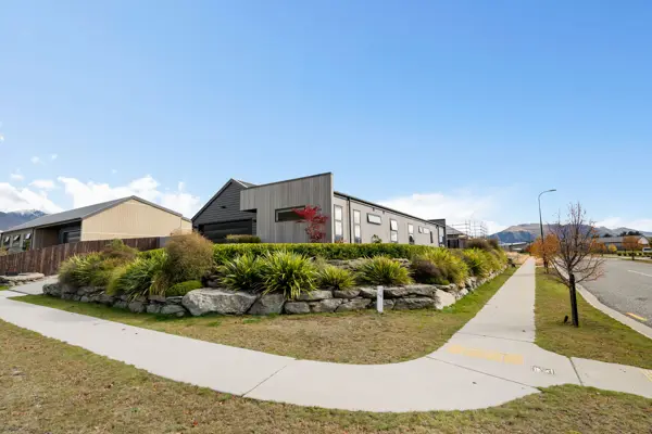 12 Pounamu Avenue, Wanaka, photos 42